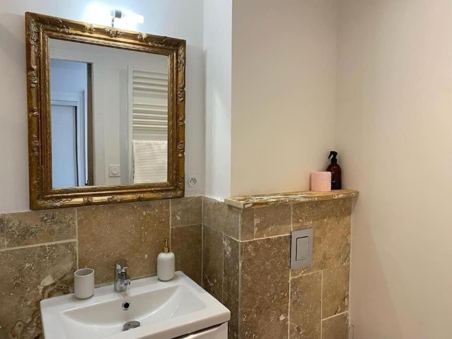 Studio Charme Ardennais ชาร์เลอวิลล์-เมซิแยร์ ภายนอก รูปภาพ