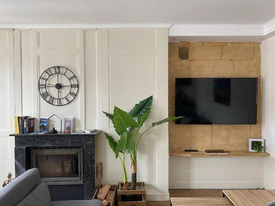 Studio Charme Ardennais ชาร์เลอวิลล์-เมซิแยร์ ภายนอก รูปภาพ